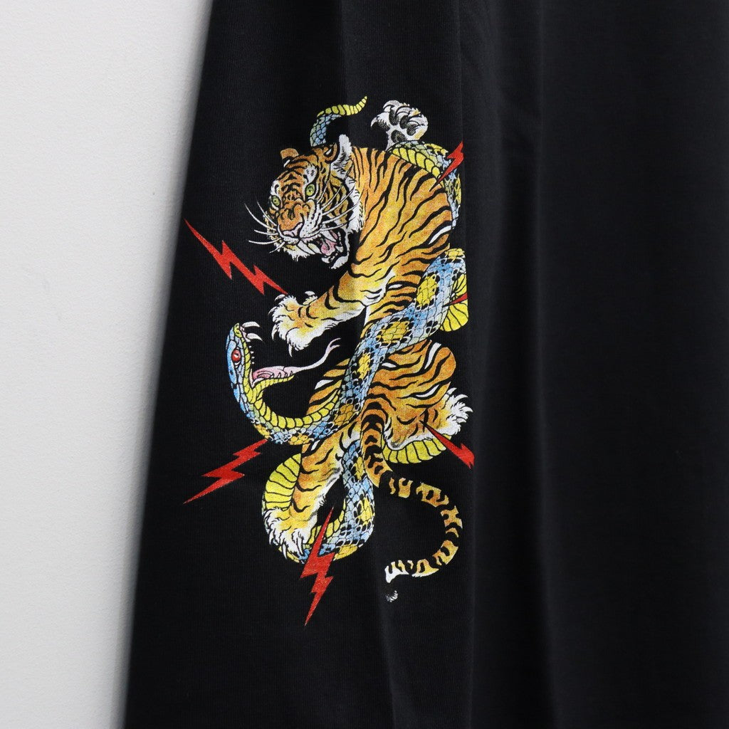 TIM LEHI | WASHED HEAVY WEIGHT CREW NECK LONG SLEEVE T-SHIRT