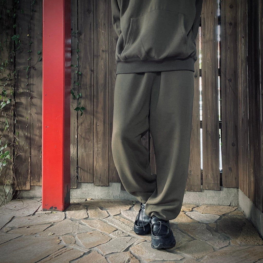 TECH SWEAT PANTS #BROWNKAHKI [BP-52025W]