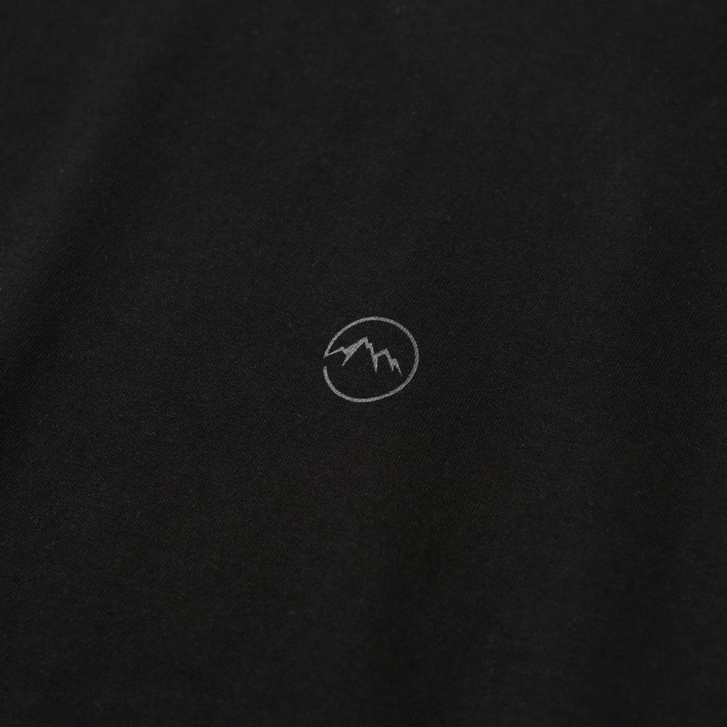 BACK LOGO TEE #BLACK [HOD26-01-TS006]