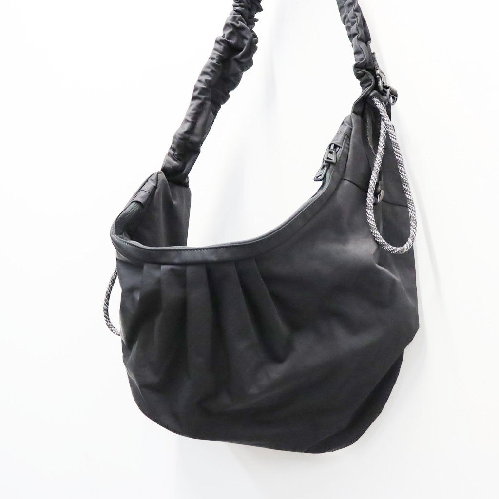 TEXTURED TWILL BODY BAG #BLACK [FTT36262B0007]