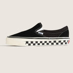 LX Classic Slip-On 98 (CHCKRBRD SIDEWALL BLACK/MARSHMALLOW) #Black/White [VN000E96BPQ]