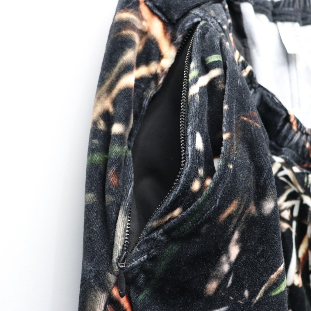 TACTICAL VELOUR CAMO BALLOON PANTS (TIGHTBOOTH x BES) #Camo [SS26-RC09]