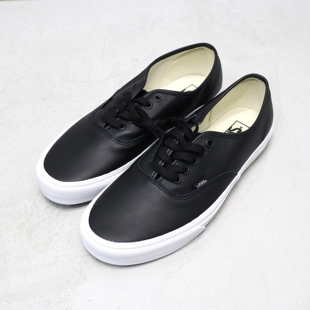 Authentic #LEATHER BLACK/TRUE WHITE [VN000EGABPB]