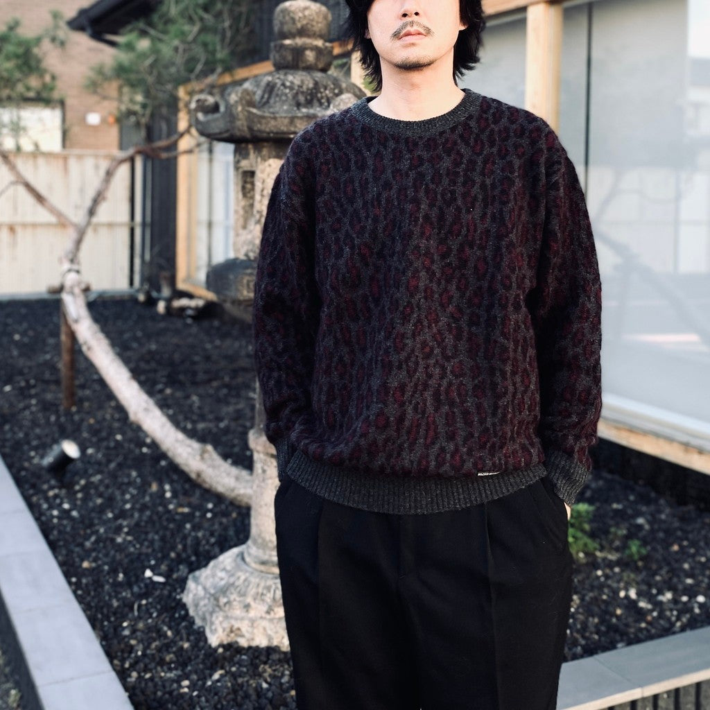 LEOPARD MOHAIR JACQUARD CREW NECK SWEATER #CHARCOAL [26FW-WMK-KN16]