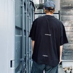 “VED-03T”視覺項目。引擎男孩T卹 #SHADOW [GOOPI-25SS-APR-04]