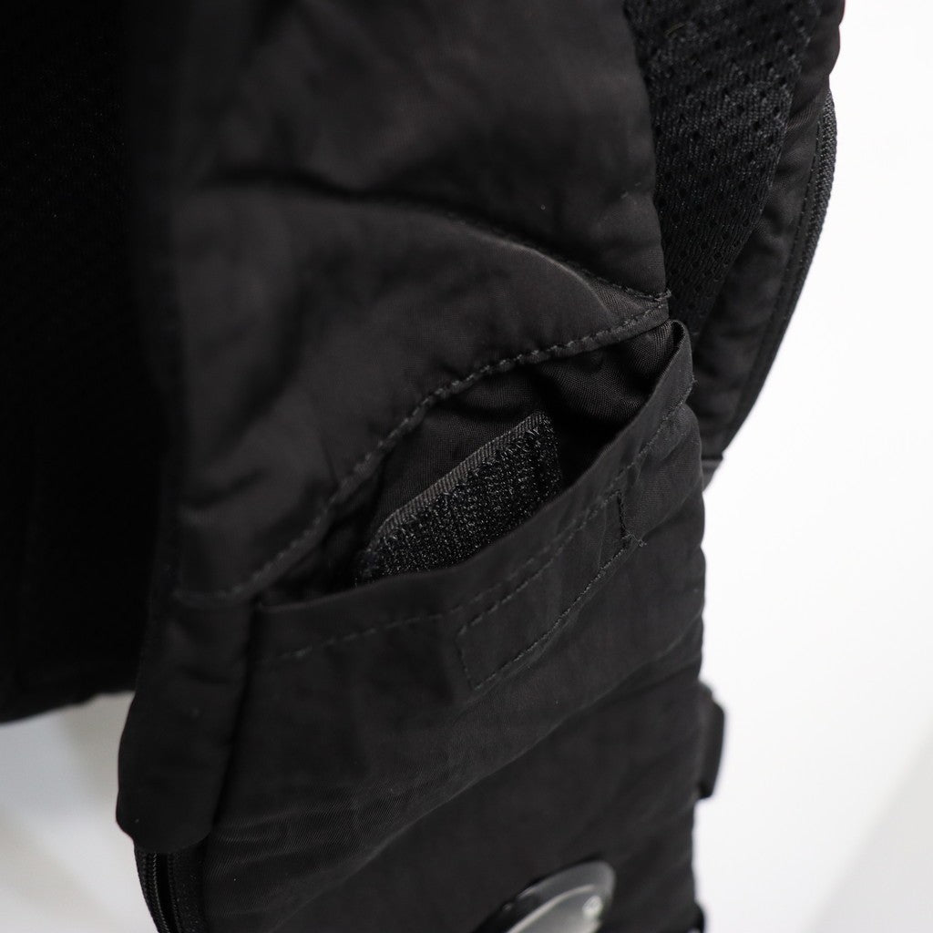 NYLON B CROSSBODY BACKPACK #BLACK 999 [RCCMAC735A-005269G]