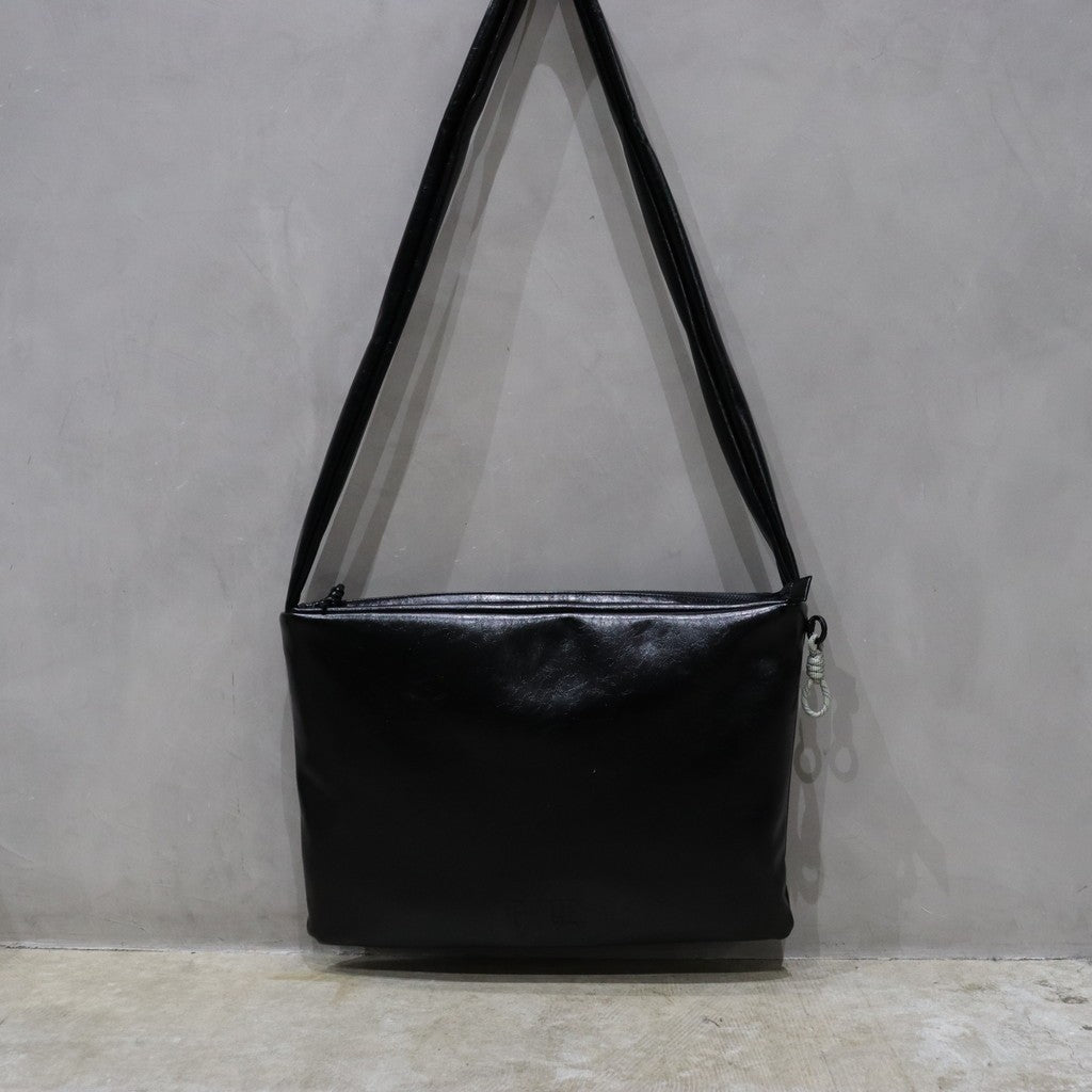バッグ Big leather shoulder bag TECH LEATHER BIG SHOULDER TOTE #BLACK [FLE36251B0001