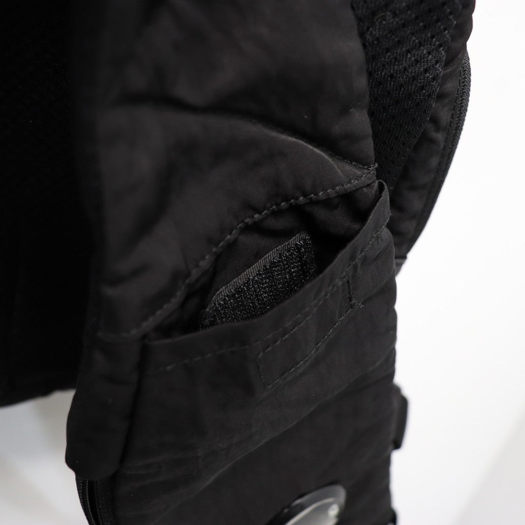 NYLON B LENS CROSSBODY RUCKSACK #BLACK 999 [RCCMAC735A-005269G-26FWP]