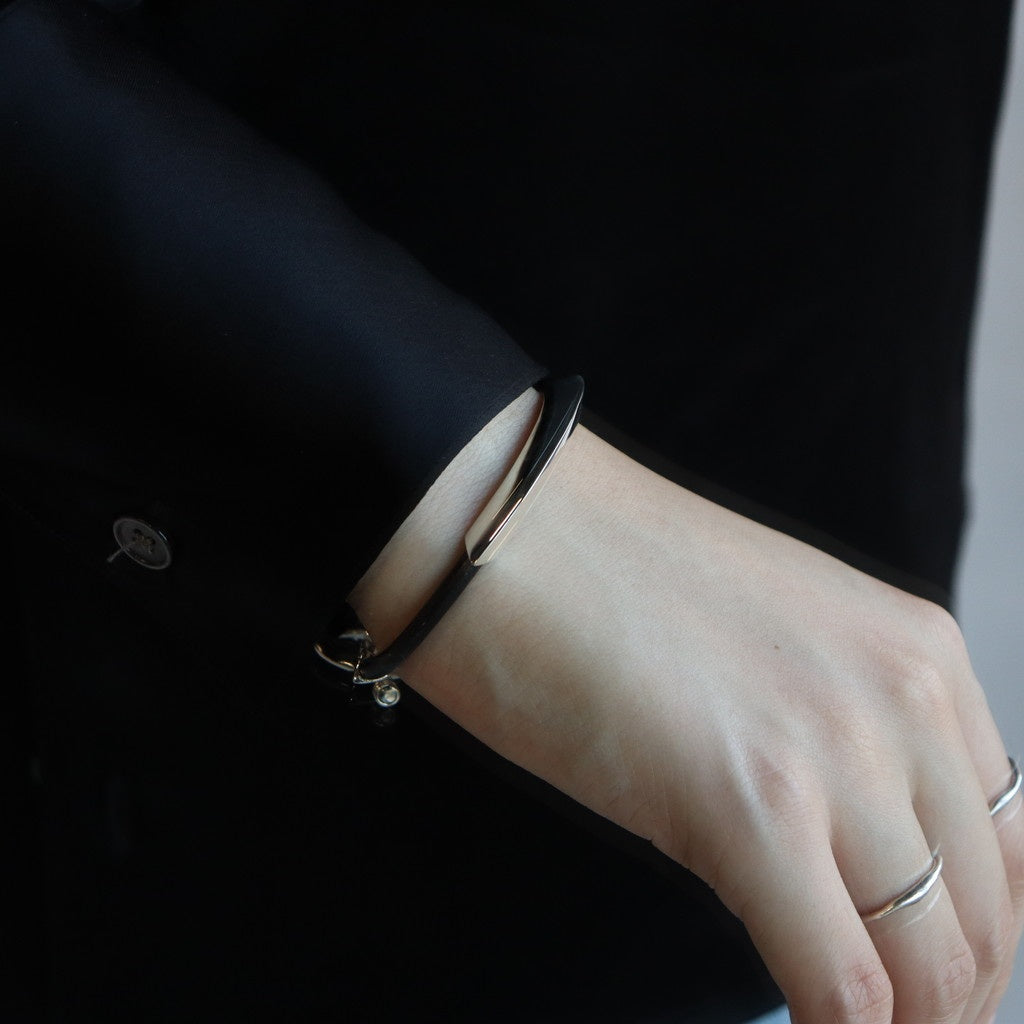 Triangle Leather Bracelet -Black- #BLACK/SILVER [XOLB003S-BLK]