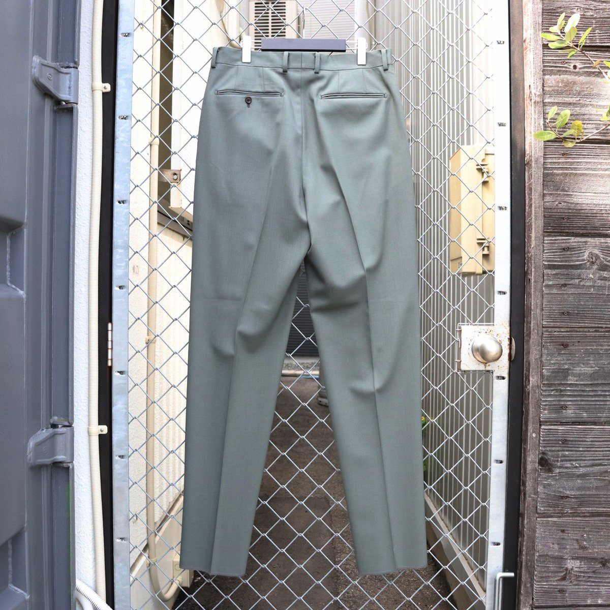 PLEATED TROUSERS -TYPE 2- #GRAY [24SS-WMP-TR14] – cocorozashi