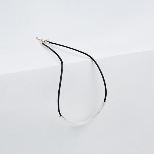 Triangle Leather Necklace #BLACK/SILVER [XOLN001-50-BLK]