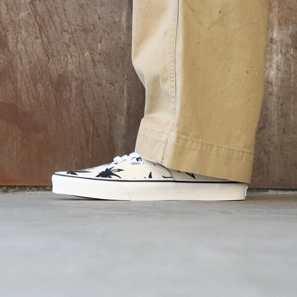Authentic #Archive MARSHMALLOW/BLACK [VN000Z75KIG]