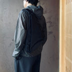 TEXTURED TWILL LAYERED SLINGER BAG #BLACK [FTT36262B0009]