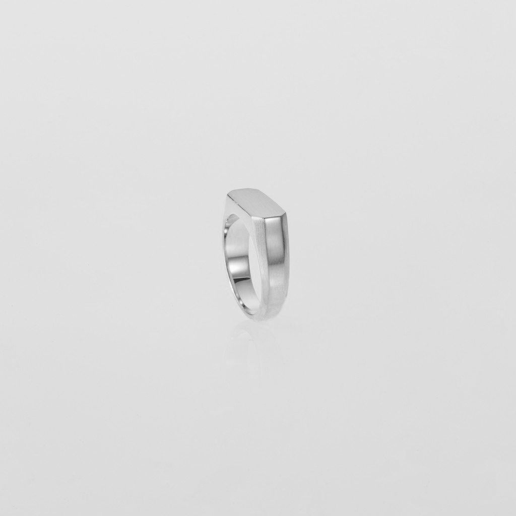 Signet Ring with Hair Line -Thick- #SILVER [XOR121] - cocorozashi