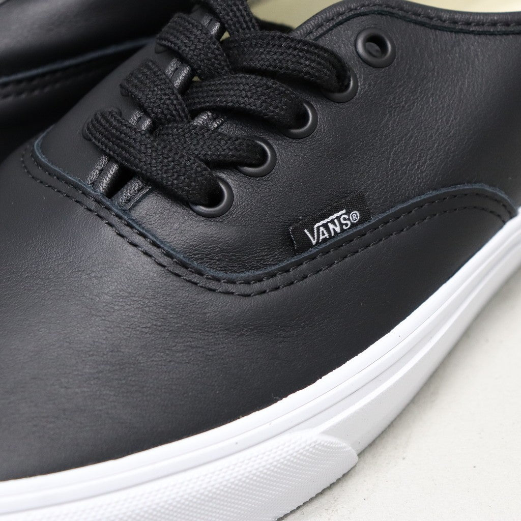 Authentic #LEATHER BLACK/TRUE WHITE [VN000EGABPB]