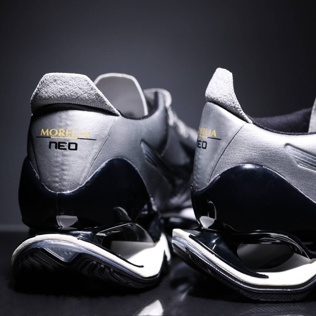 WAVE PROPHECY MORELIA NEO #SILVER / BLACK [D1GA255103]