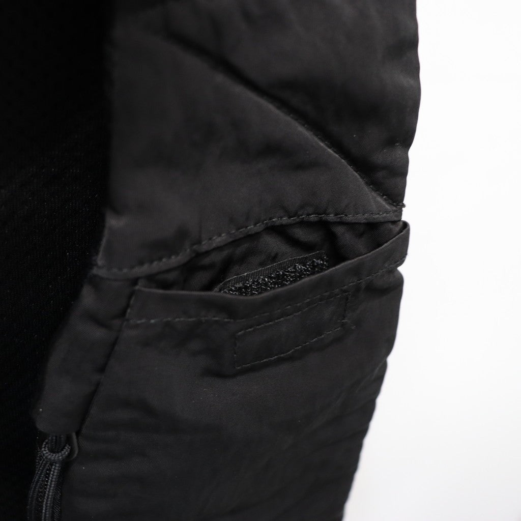 NYLON B LENS CROSSBODY RUCKSACK #BLACK 999 [RCCMAC735A-005269G-26FWP]