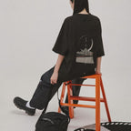 M005-i “Crescent-G” Graphic Tee #SHADOW [GOOPI-24SS-APR-04]