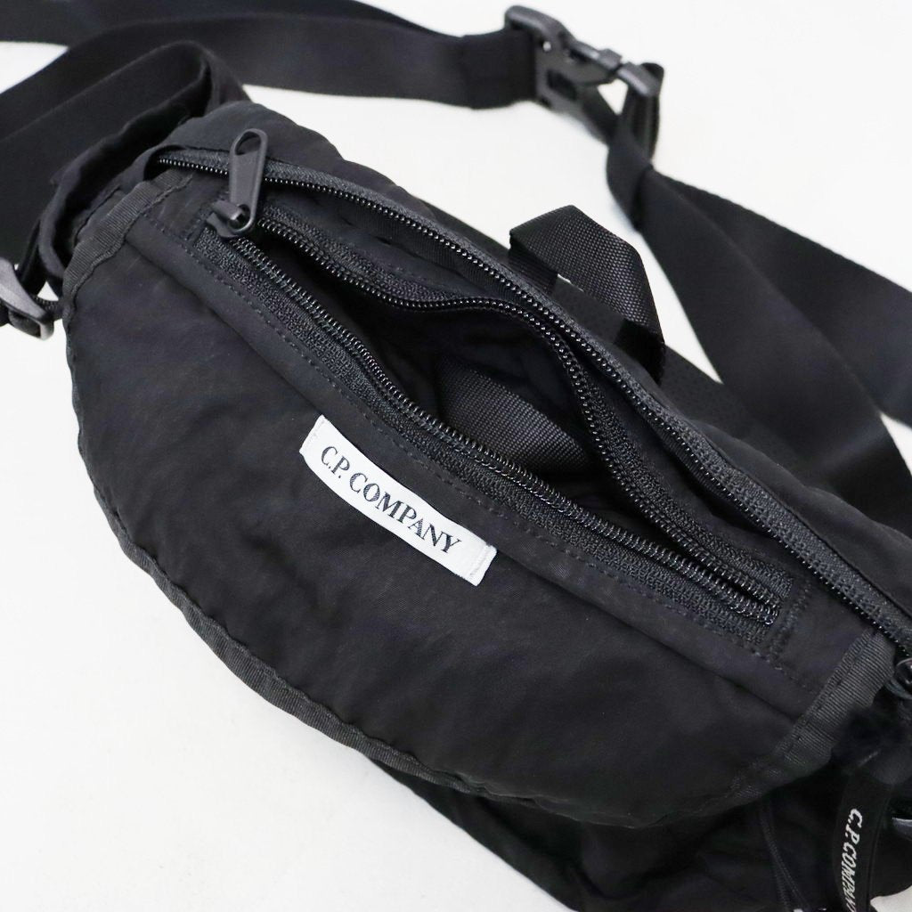 NYLON B LENS CROSSBODY PACK #BLACK 999 [RCCMAC734A-005269G-26FWP]