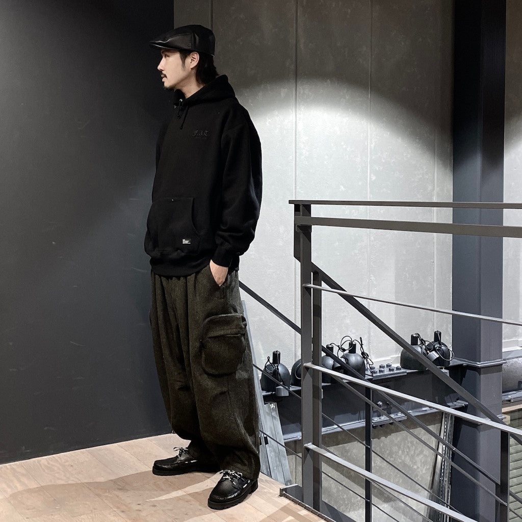 EMBOVER #BLACK [F32321-SW16]