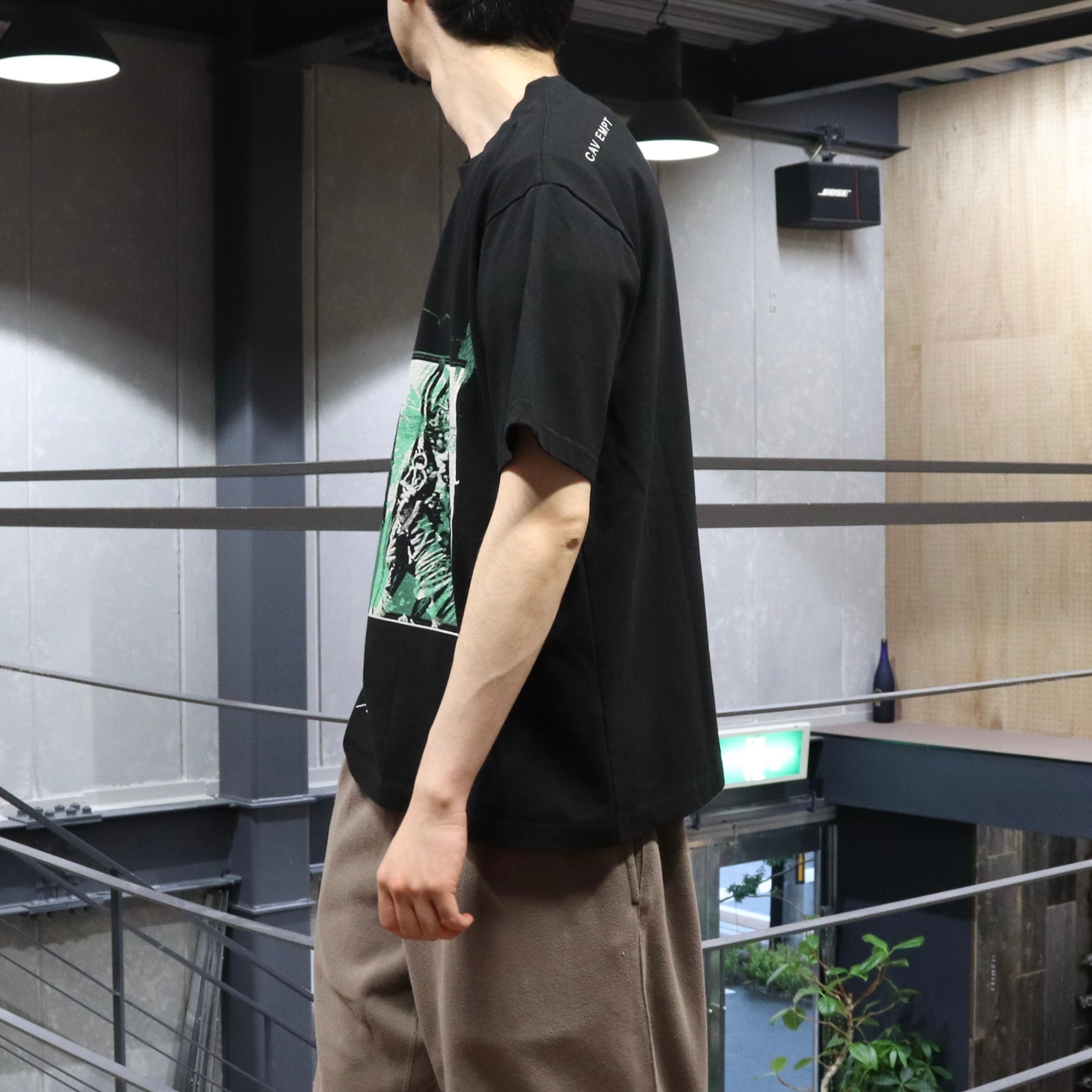 TH she casts T #BLACK [CES27T11]