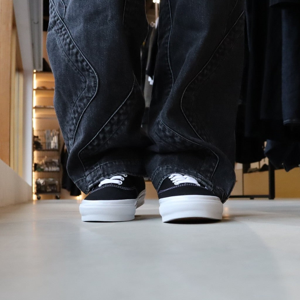 LX Authentic Reissue 44 #BLACK/WHITE [VN000CQABA2]