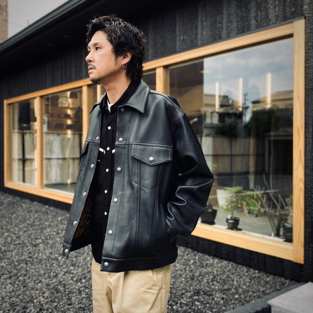 PREMIUM BLACK TYPEⅡ TRUCKER LEATHER