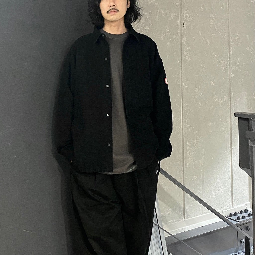 大黑色貼邊口袋襯衫 [CES26SH06]