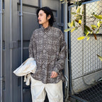 TECH BUTTON DOWN L/S SHIRT PAISLEY #BROWN [BE-81024]