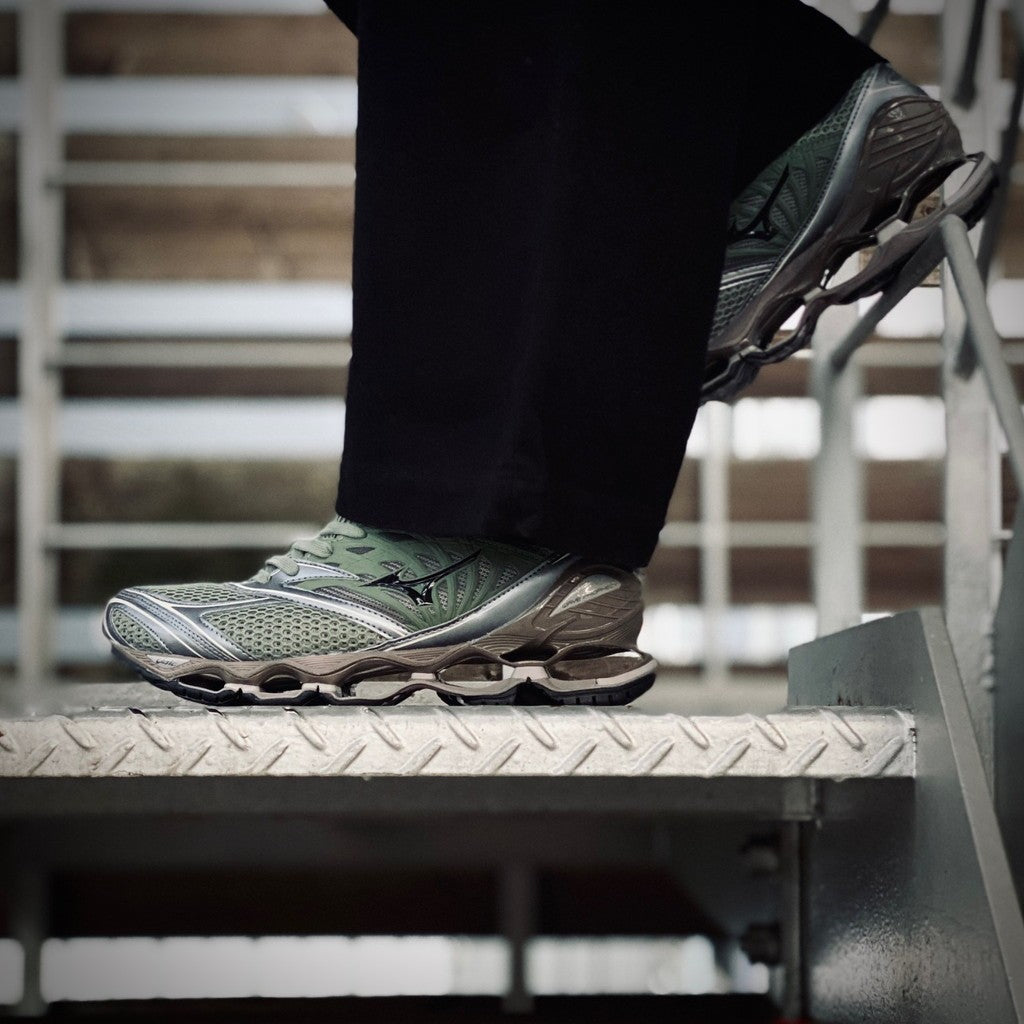 WAVE PROPHECY LS #SILVER / KHAKI [D1GA2511]