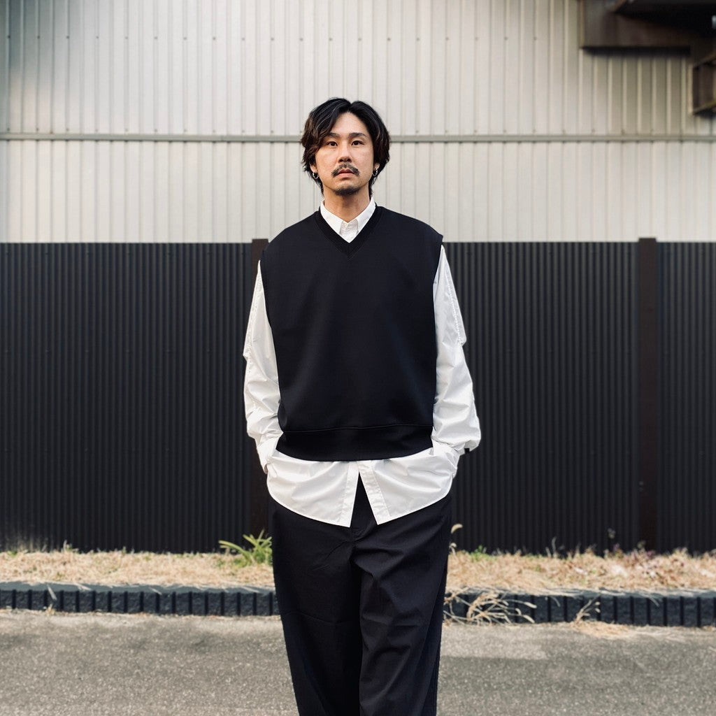 TECH SCUBA KNIT VEST #BLACK [BE-42026]