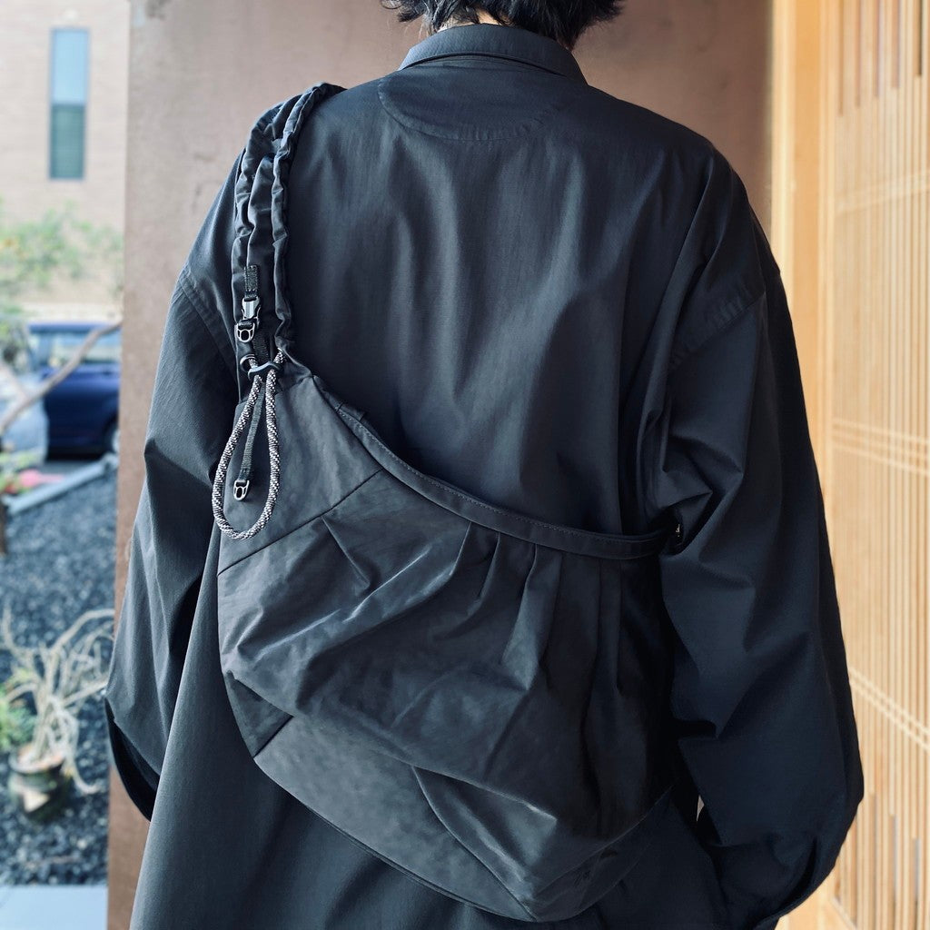 TEXTURED TWILL BODY BAG #BLACK [FTT36262B0007]