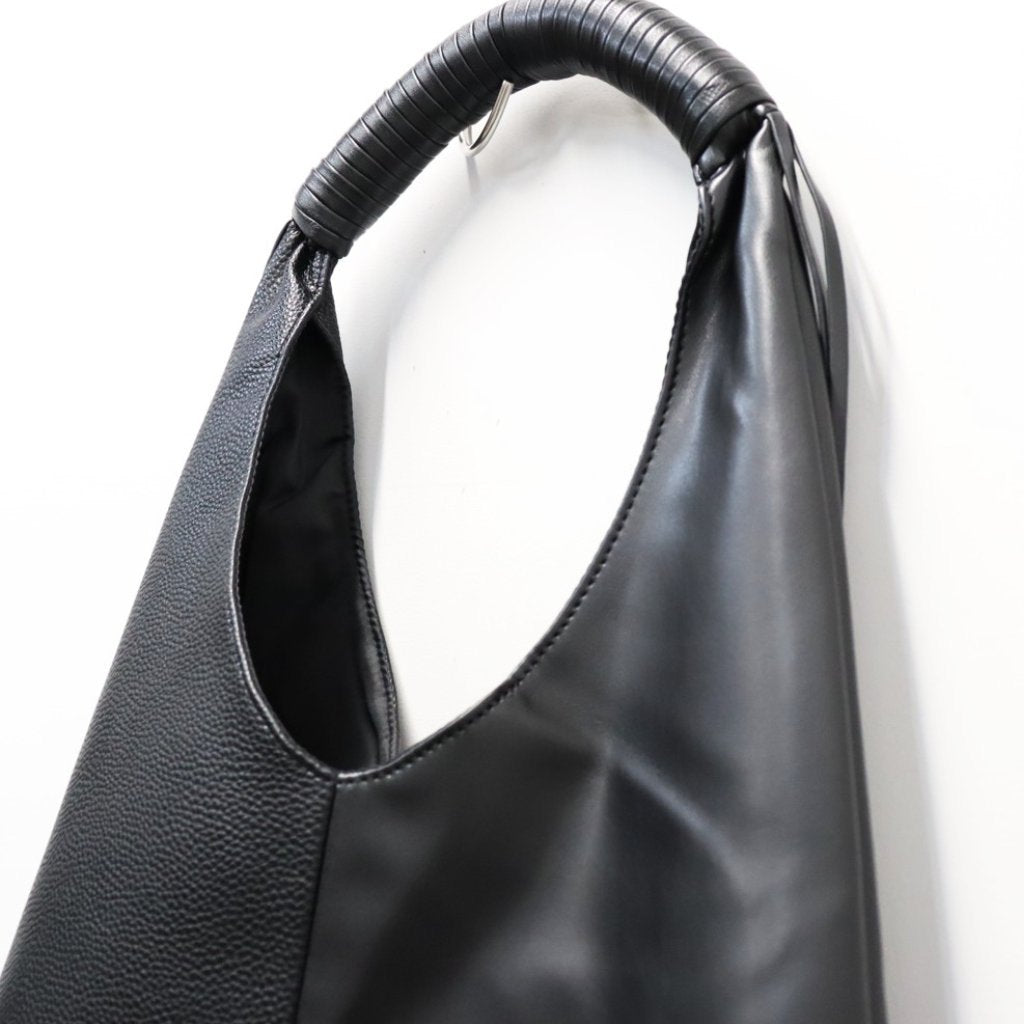 COMBINATION WRAPPING HANDLE TOTE #BLACK [FEL32262B0002]
