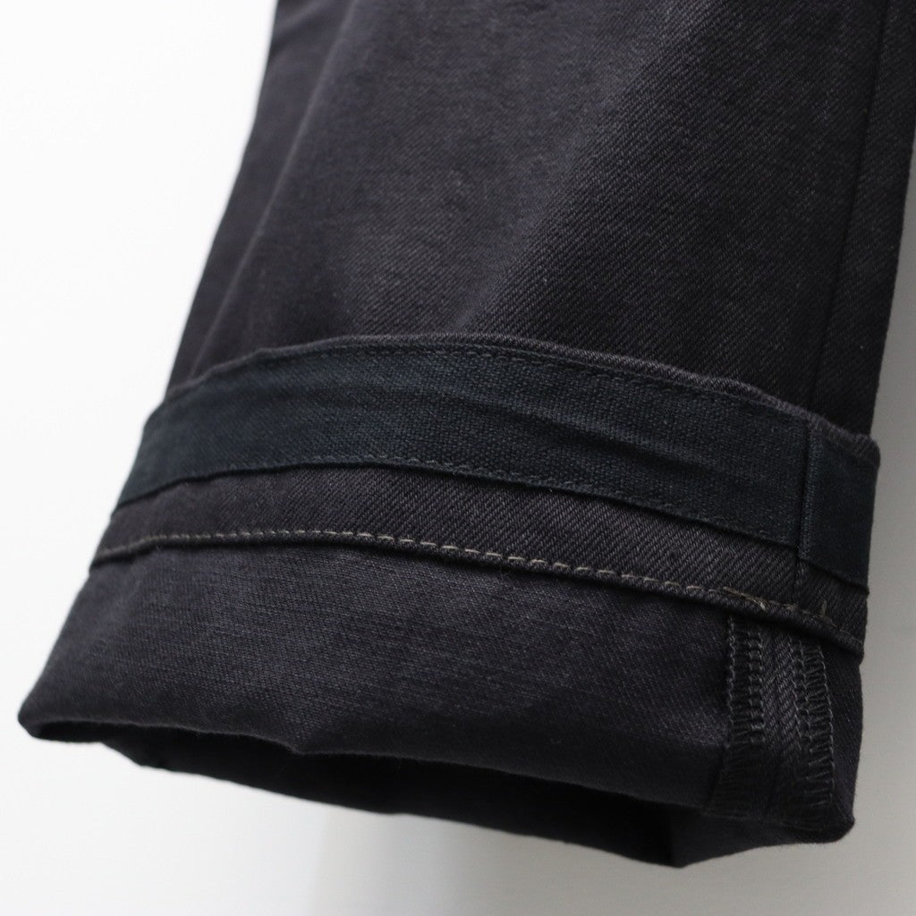 EIGHT #BLACK [AY-1001]