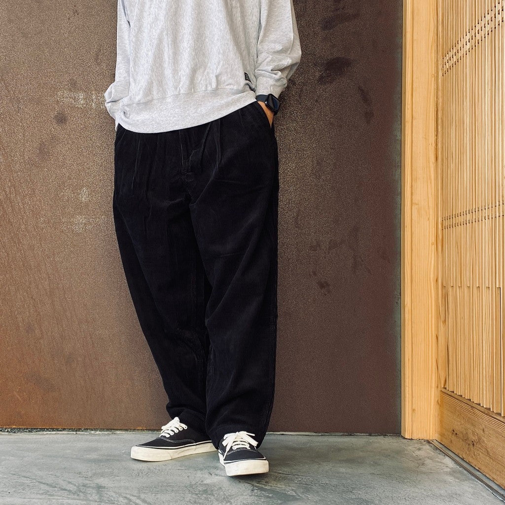 WALLIES #BLACK [F32620-PN22]