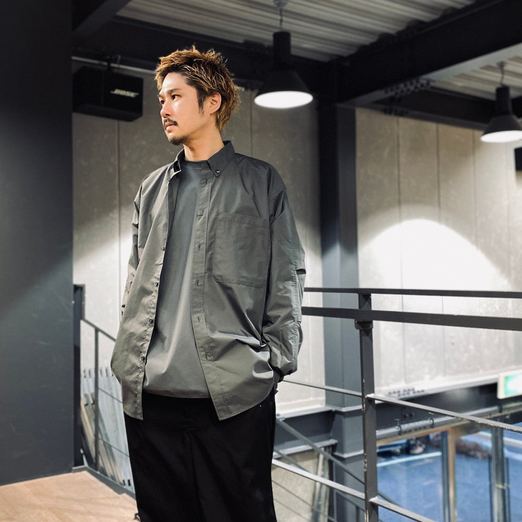 TECH BUTTON DOWN SHIRT L/S #CHARCOAL [BE-80025]