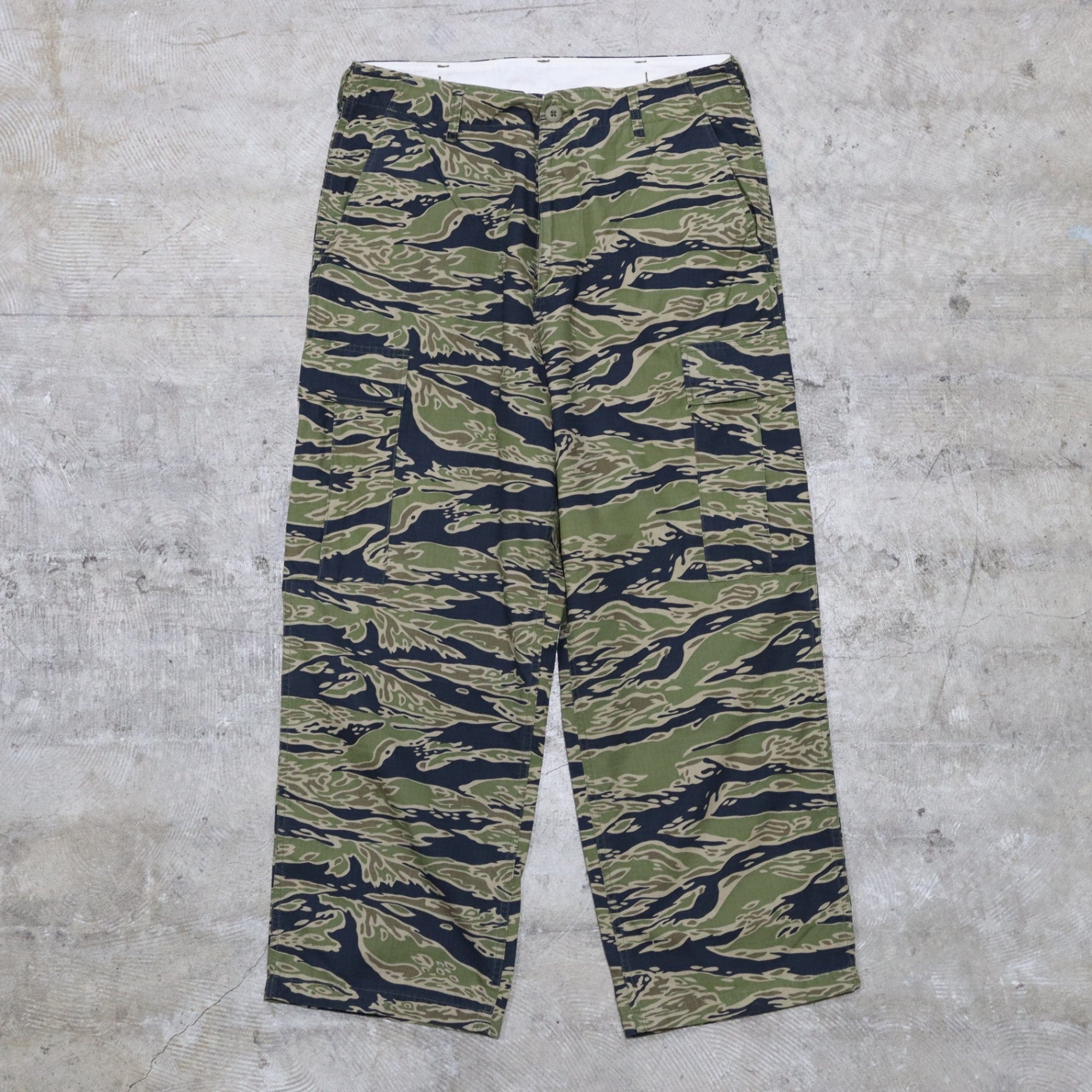 TIGERCAMO 6 POCKET TROUSERS #OLIVE [24FW-WMP-PT04]
