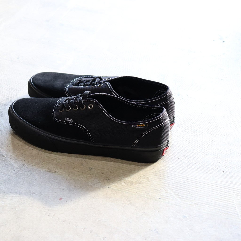 Authentic (SUEDE CORDURA) #BLACK [VN000CRTCJI]