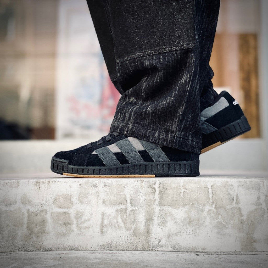 LWST #コアブラック/カーボン/グレーファイブ [JI3133]