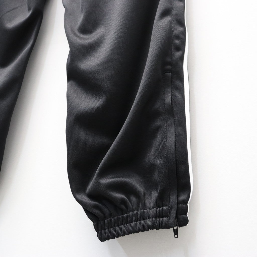 UMBRO | TRACK PANTS ( TYPE-2 ) #BLACK [26SS-WMO-UB04]