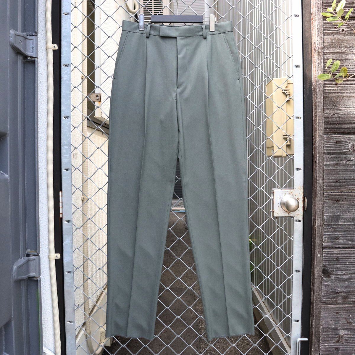 PLEATED TROUSERS -TYPE 2- #GRAY [24SS-WMP-TR14]