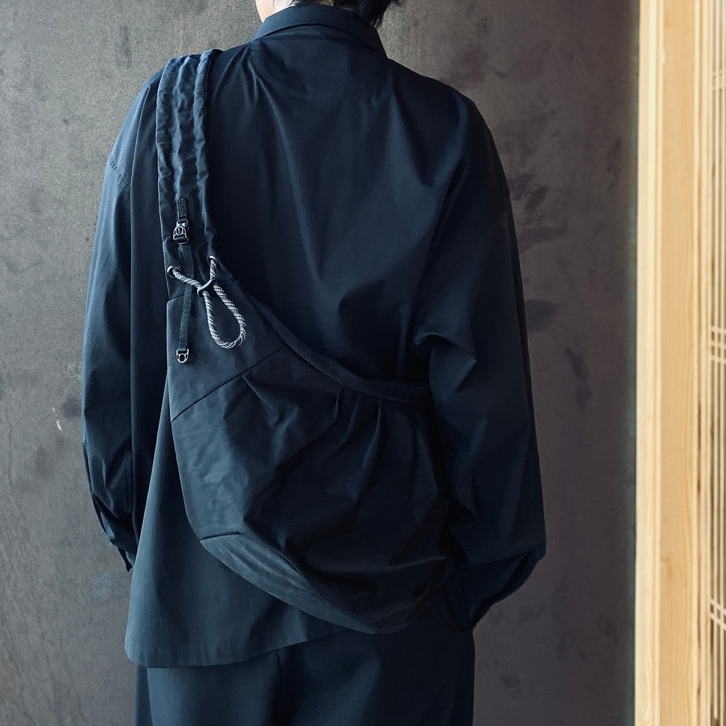 TEXTURED TWILL BODY BAG #BLACK [FTT36262B0007]