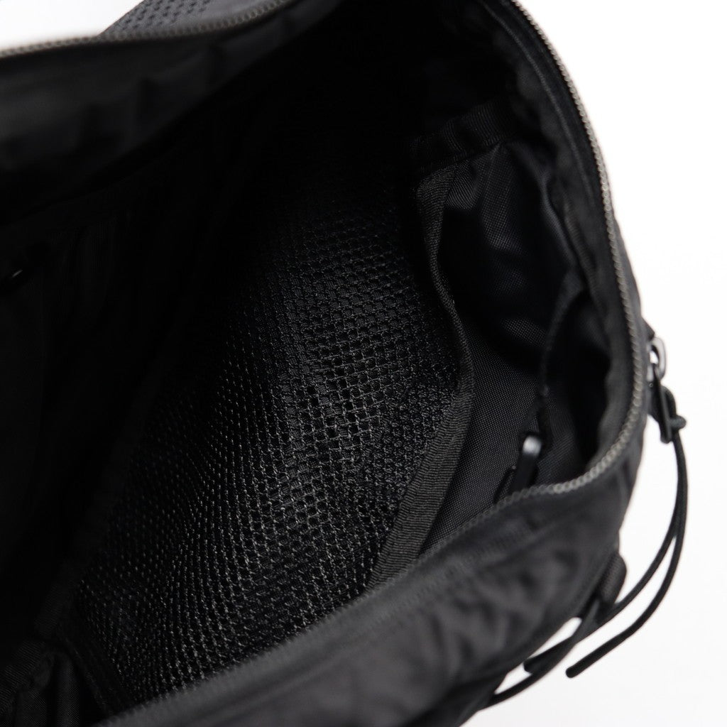 NYLON B CROSSBODY BACKPACK #BLACK 999 [RCCMAC735A-005269G]