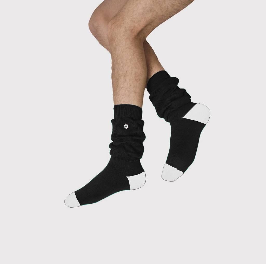WHIMSY | Logo Socks (LOOSE FIT) #BLACK [M-P1-XW1]
