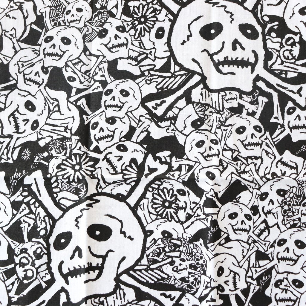 横尾忠則 | 雑踏髑髏 手拭い #BLACK [BV-GA2540610]