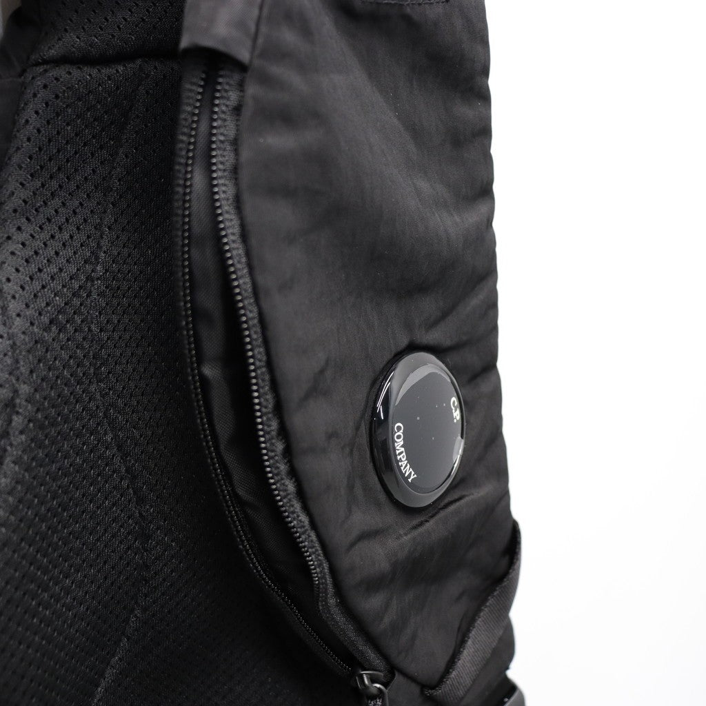 NYLON B CROSSBODY BACKPACK #BLACK 999 [RCCMAC735A]