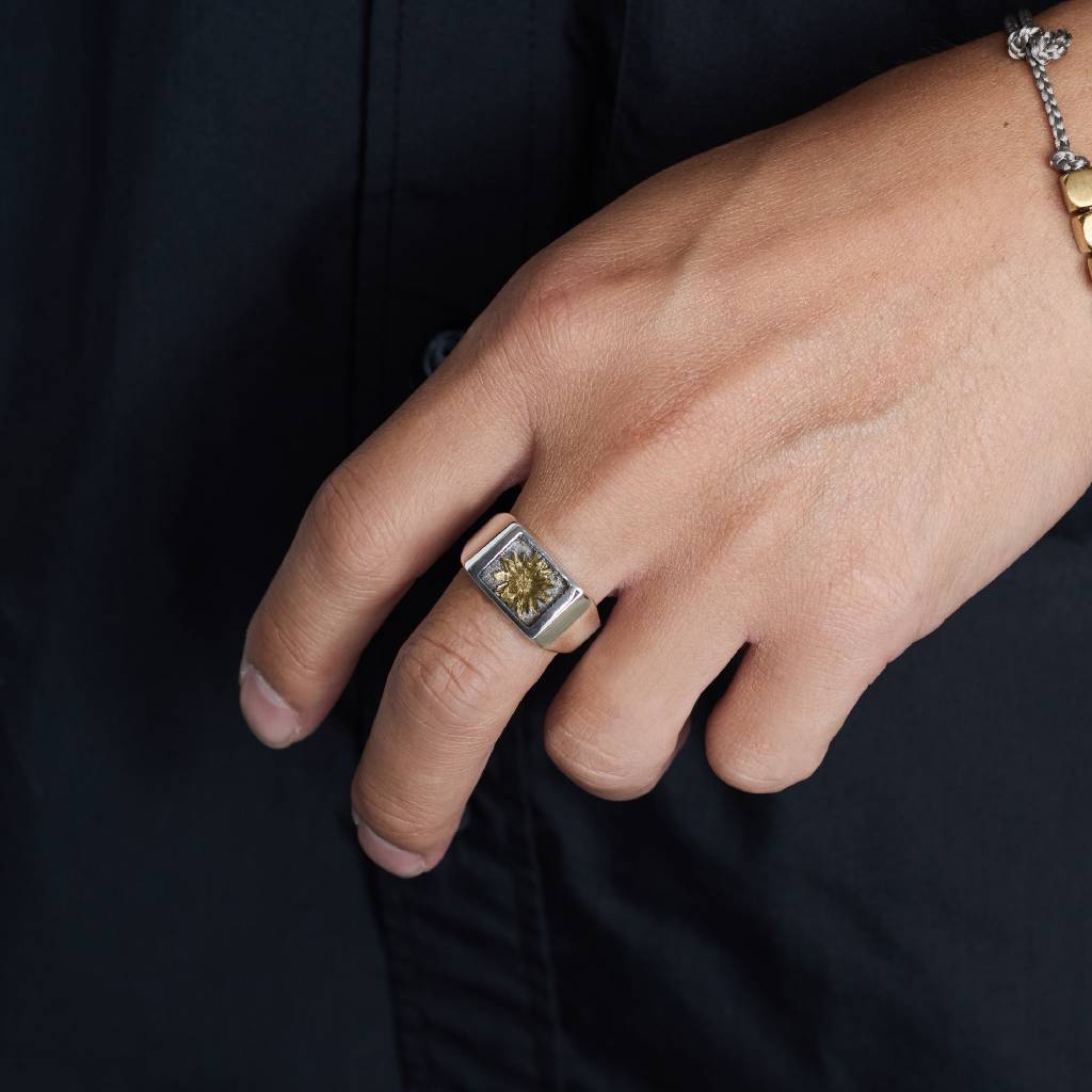 Signet Ring with Gray & Gold Flower #SILVER [XOR125]