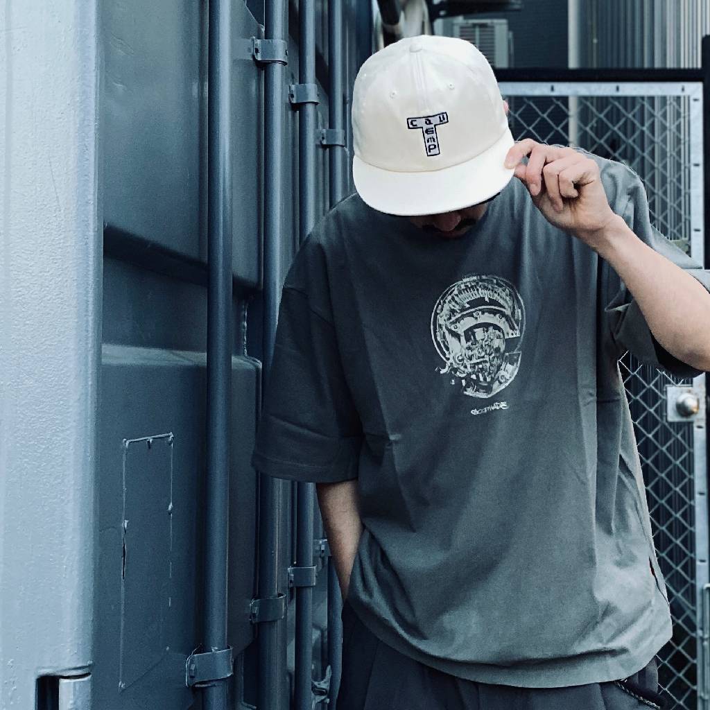 “VED-03T”視覺項目。引擎男孩T卹 #G-GRAY [GOOPI-25SS-APR-04]