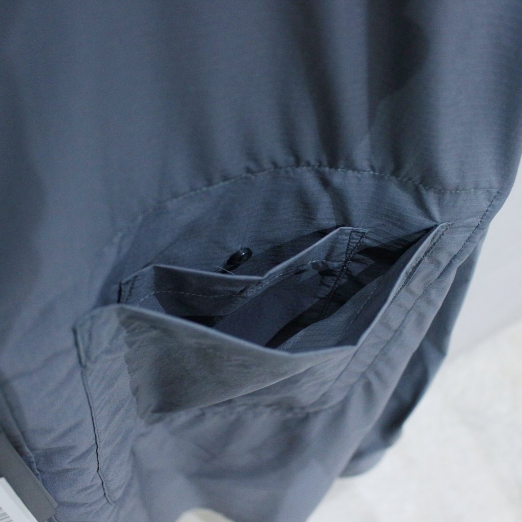 TECH TRAVEL SHIRT #CHARCOAL [BE-64025]