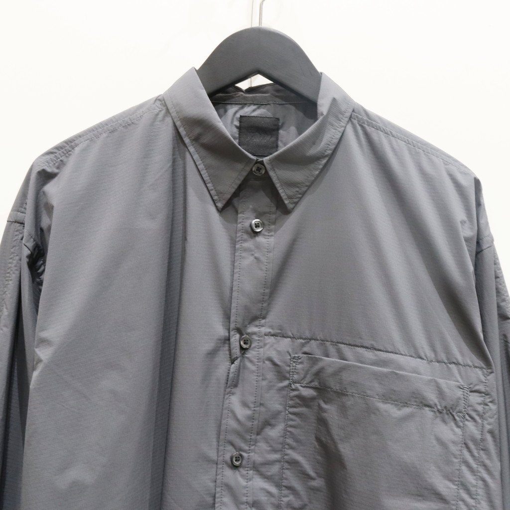 TECH TRAVEL SHIRT #CHARCOAL [BE-64025]